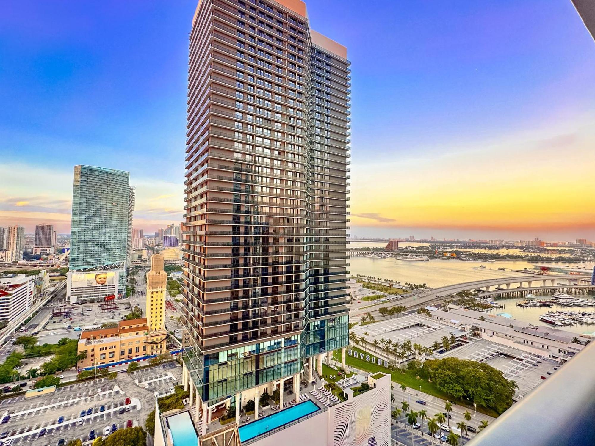 Appartamento Luxury Loft - Free Parking - Ocean View - Brickell Downtown Miami Esterno foto