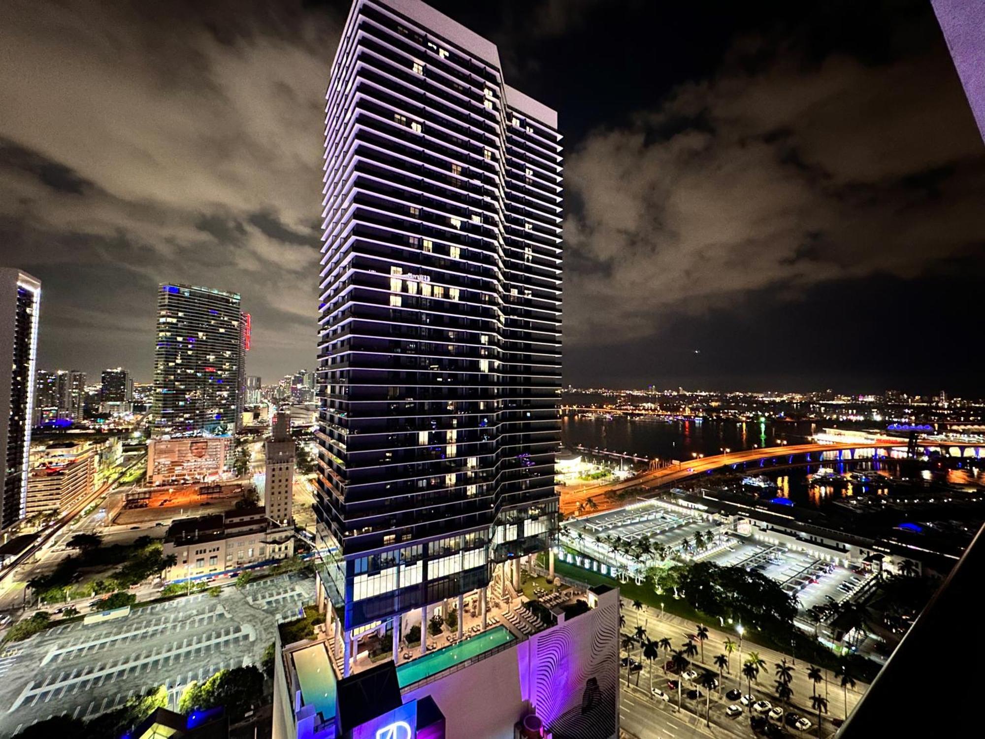 Appartamento Luxury Loft - Free Parking - Ocean View - Brickell Downtown Miami Esterno foto